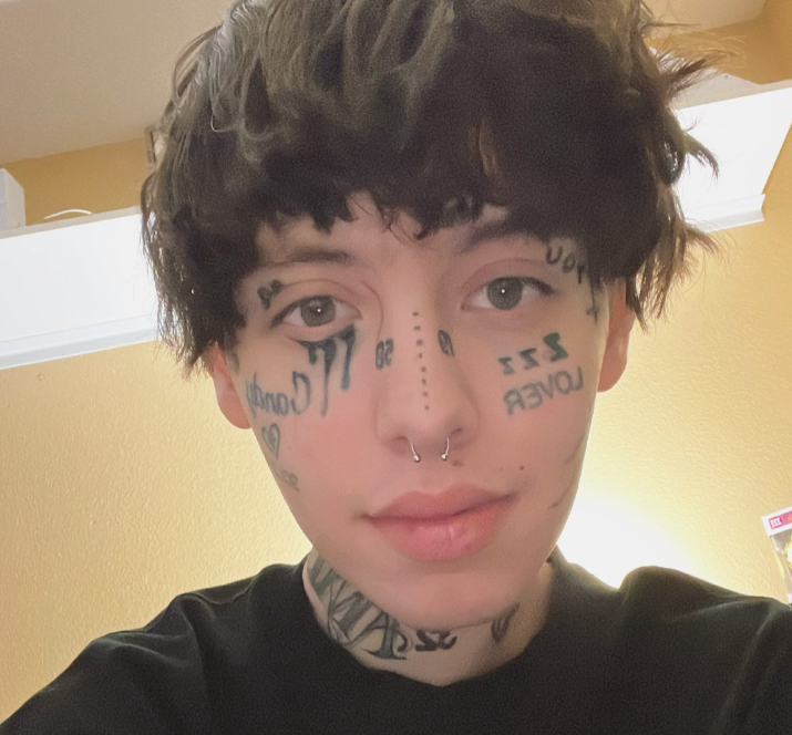 Lil Xan's Net Worth Lifestyle, Carrier, Social Networks AJIRASASA